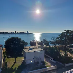 Nona , Umag Kroatien