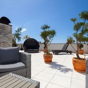 Luxury With Private Rooftop Terrace , Pula Kroatien
